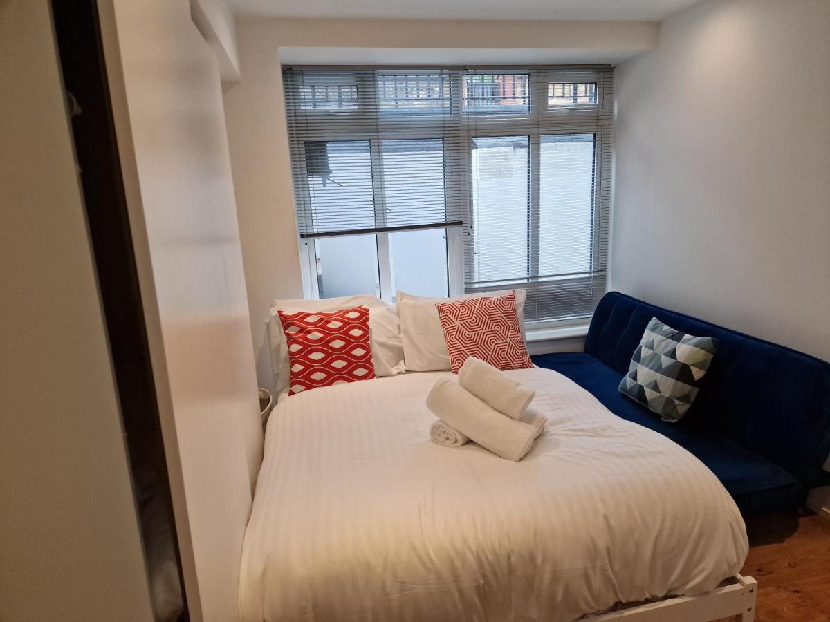 Lovely 1-Bed Apartment In London Exterior photo