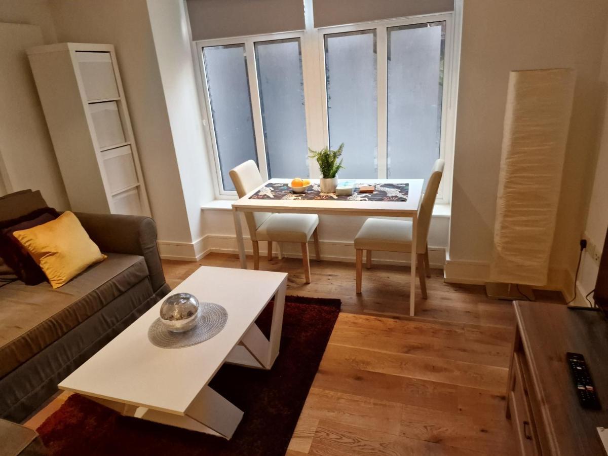 Lovely 1-Bed Apartment In London Exterior photo